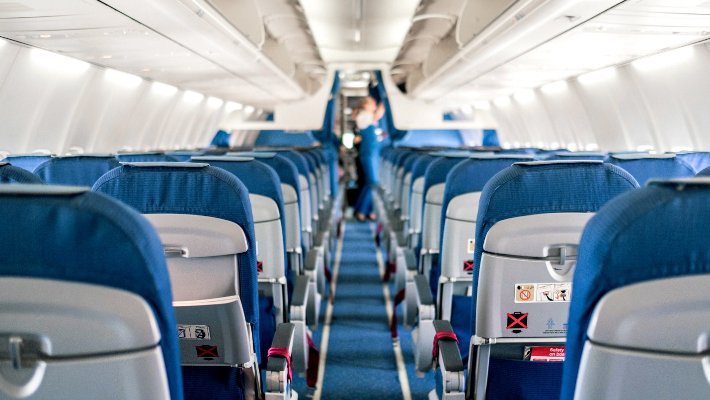 A New Flight Attendant Survey Shows Unruly Passengers Are Getting Worse |  Condé Nast Traveler