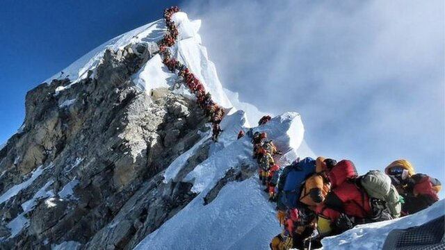ازدحام در قله اورست تنها عامل مرگ کوهنوردان نبوده است