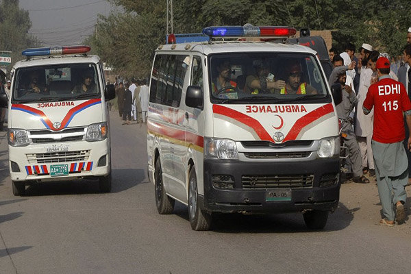 ۵۴ کشته و زخمی در سانحه برخورد دو اتوبوس در پاکستان