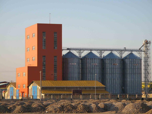 واحد تولید خوراک دام در شهرستان مهریز بهره‌برداری می شود