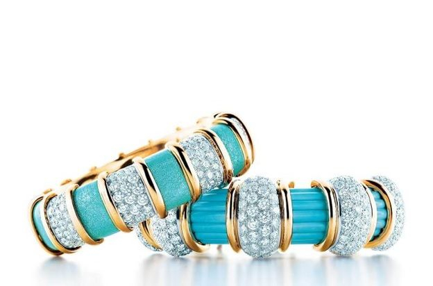معرفی برندهای معروف گردنبند و دستبند طلا