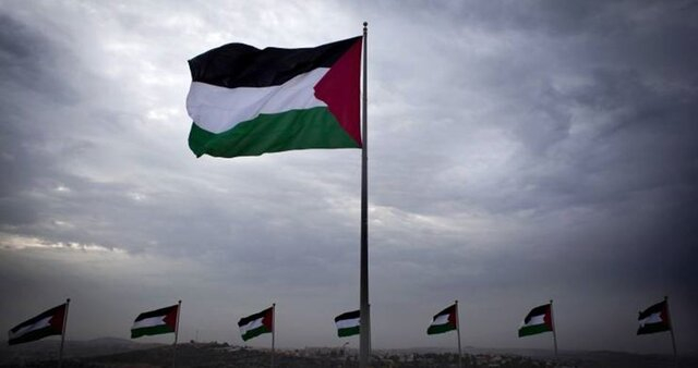 اهتزاز پرچم فلسطین در تل‌آویو