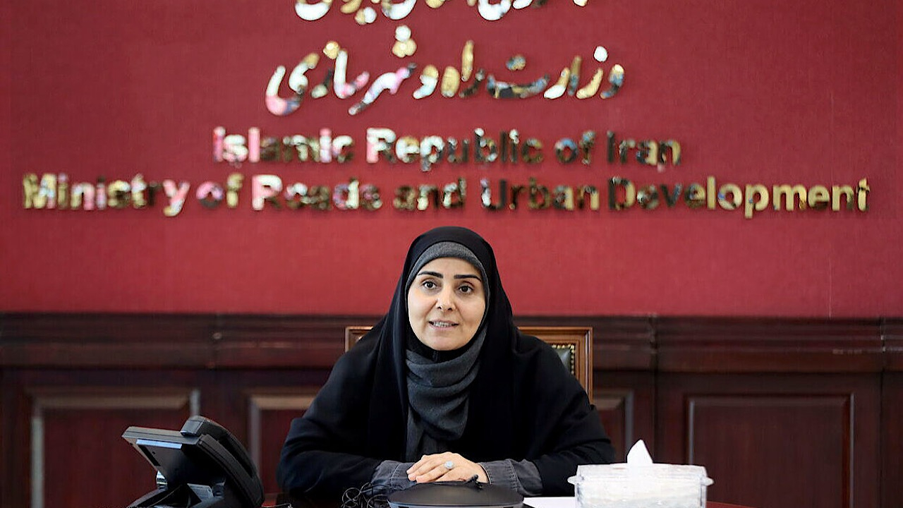 ۳۲ هزار مسکن افتتاح می‌شود/ انتقاد وزیر راه و شهرسازی از توقف ۷ ساله ساخت برخی پروژه‌ها