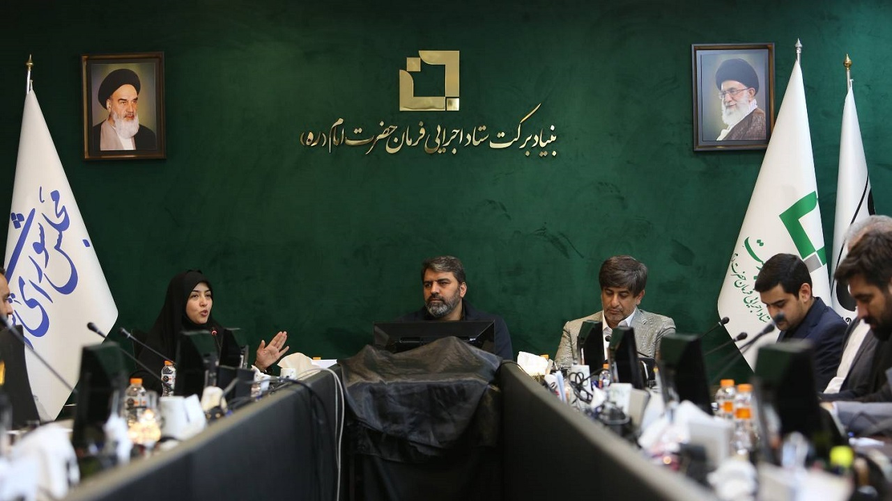 امضای تفاهمنامه همکاری ۶۰۰ میلیارد تومانی جهت راهاندازی نیروگاههای خورشیدی به همت بنیاد برکت