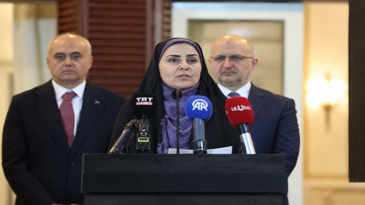 وزیر راه و شهرسازی: ظرفیتهای ایران و ترکیه زمینهساز گسترش همکاریهای دوجانبه است