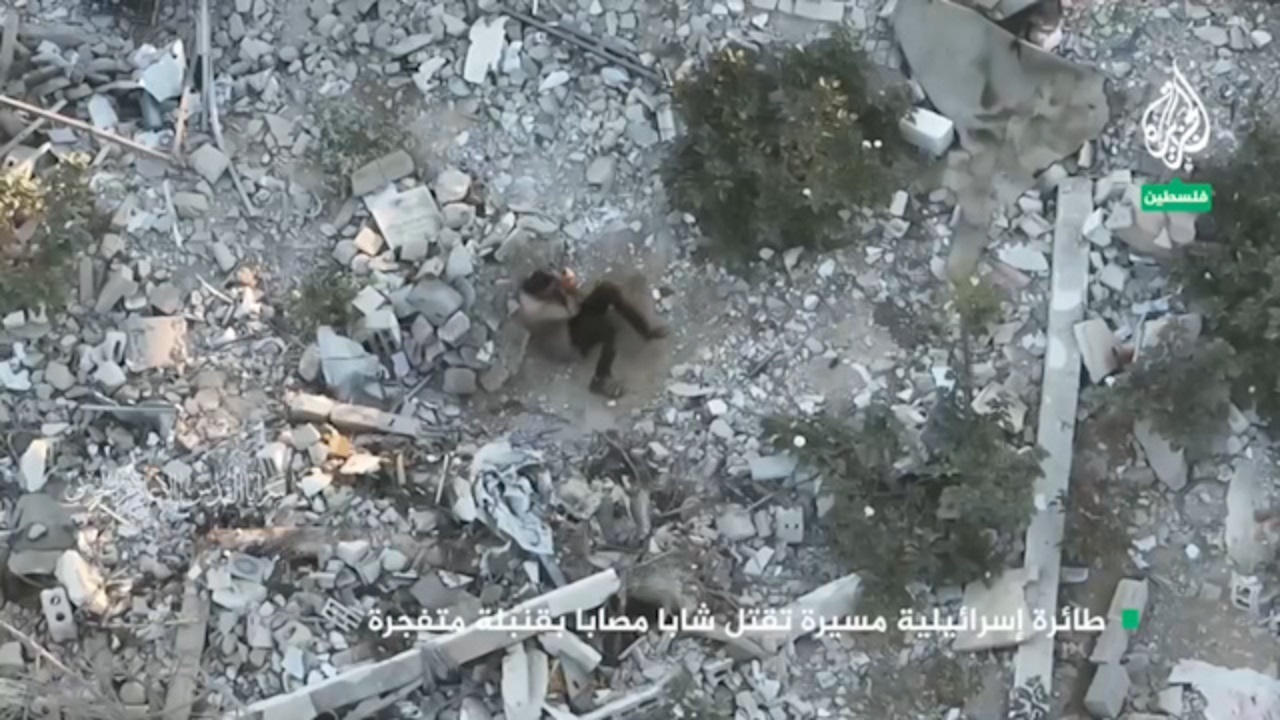 لحظه شهادت مجروح فلسطینی غیرنظامی با پرتاب نارنجک صهیونیستها + فیلم