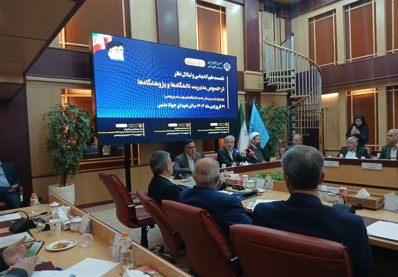 رستمی: دانشگاهها در جنگ شناختی نقش آفرینی کنند
