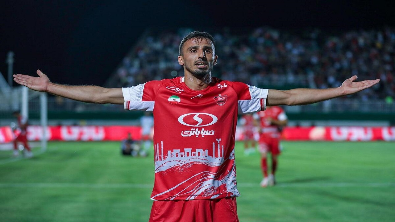 سعید صادقی به درب خروجی پرسپولیس نزدیک شد