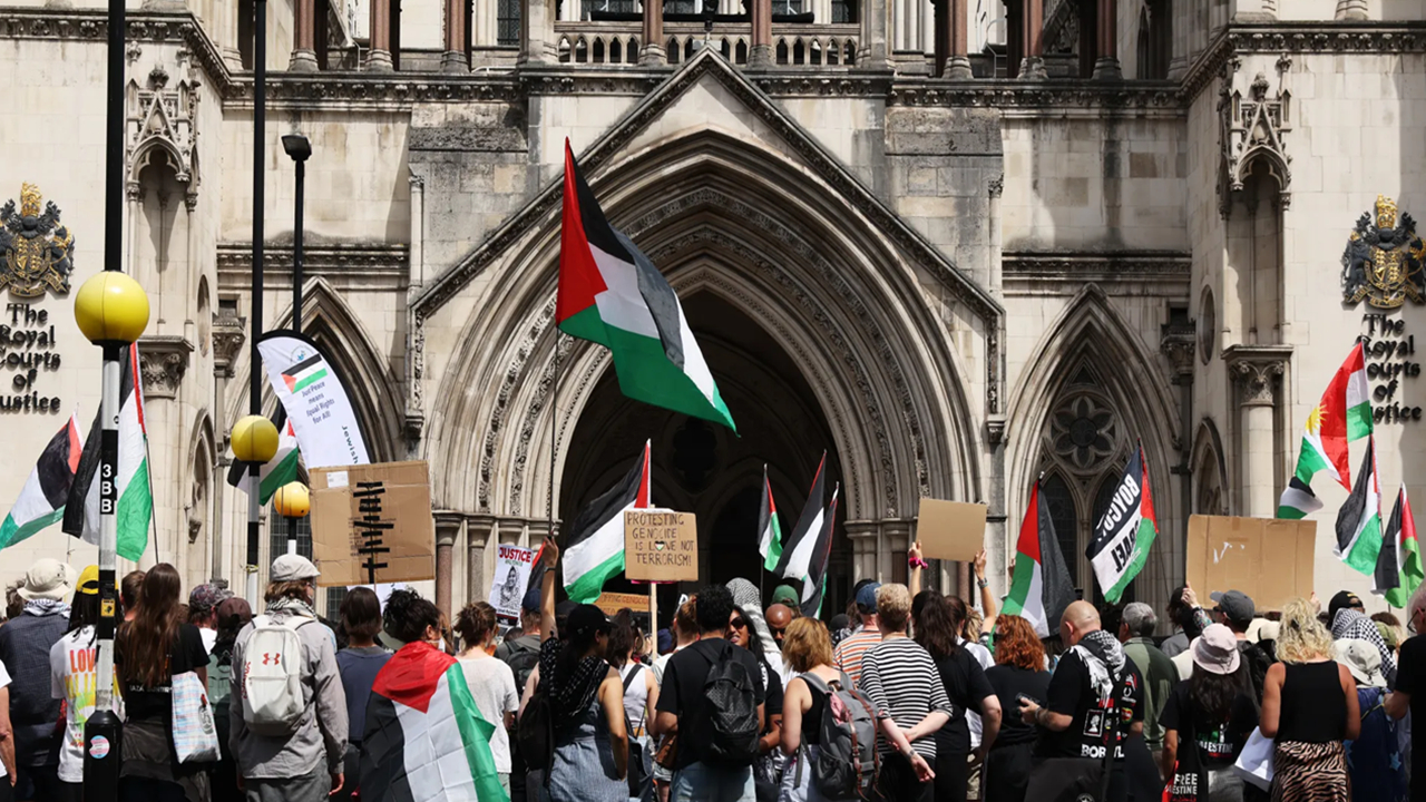 پلیس لندن نزدیک به ۹۰۰ معترض طرفدار فلسطین را دستگیر کرد