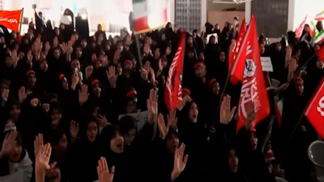 آیین بزرگداشت آقای شهید ایران در گلستان شهدای اصفهان + فیلم