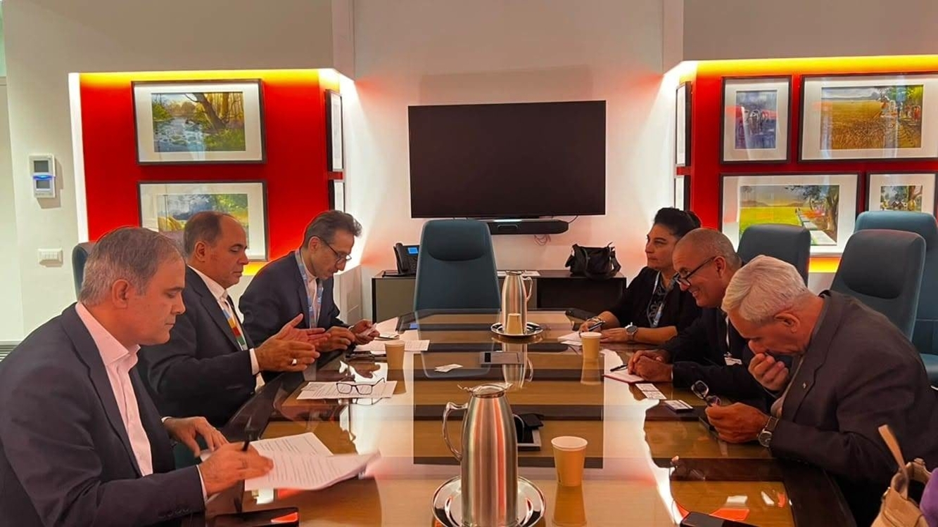 تاب‌آوری مردم ایران قدرت پوشالی آمریکا را فرو ریخت