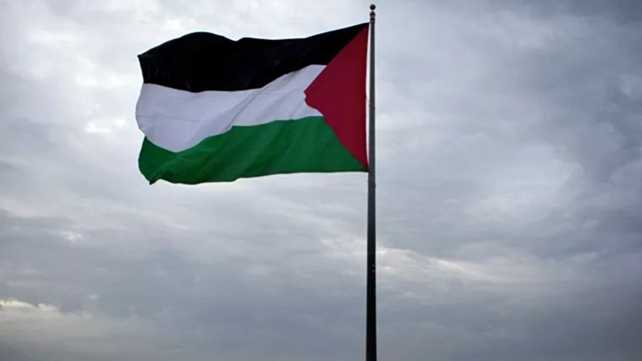 ترک مراسم فارغالتحصیلی با شعار «فلسطین را آزاد کنید» در دانشگاه اسکاتلند + فیلم