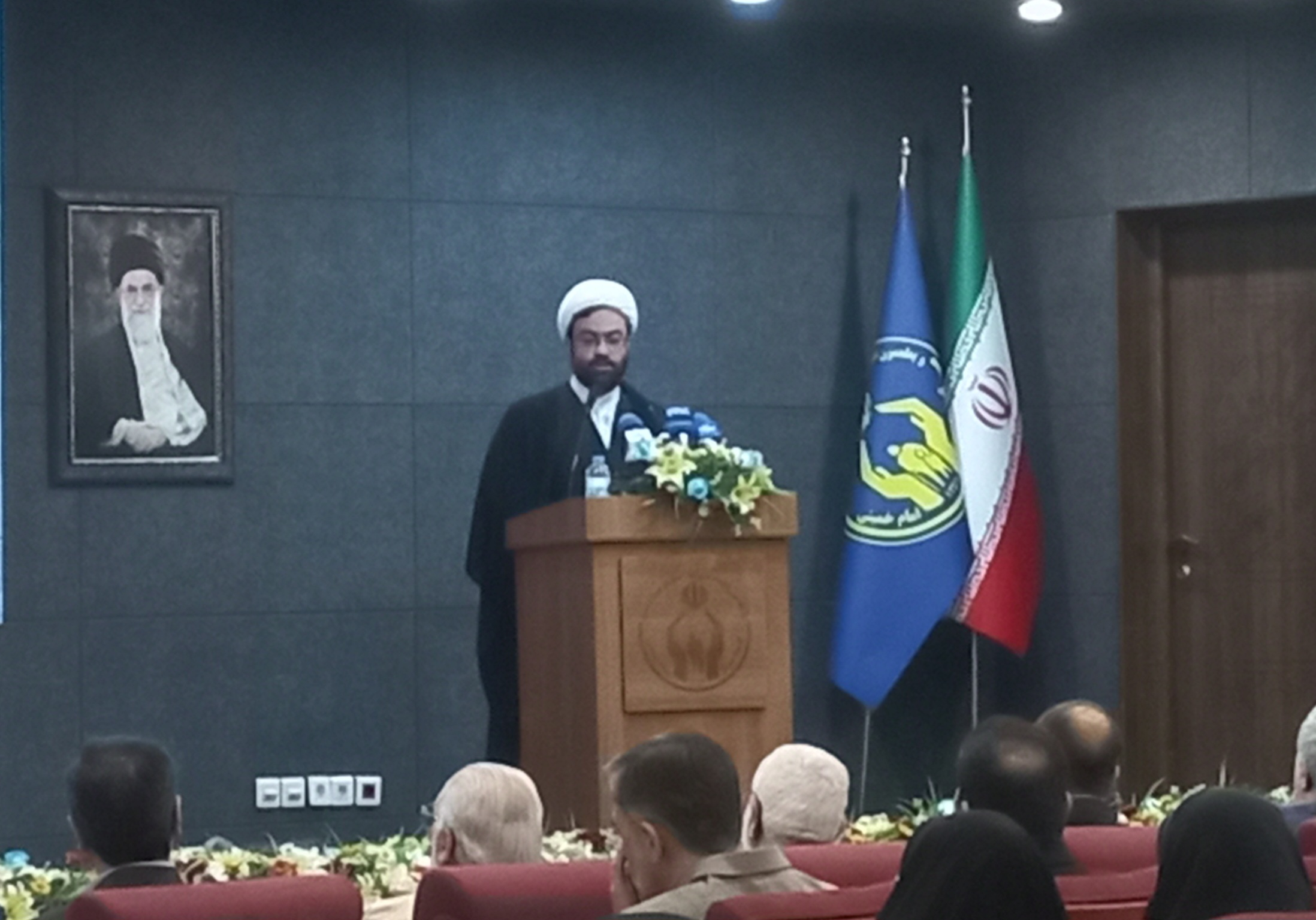 برگزاری همایش تجلیل از رتبه‌های برتر کنکور در کمیته امداد/نوکری فرزندان نخبه افتخار ماست 