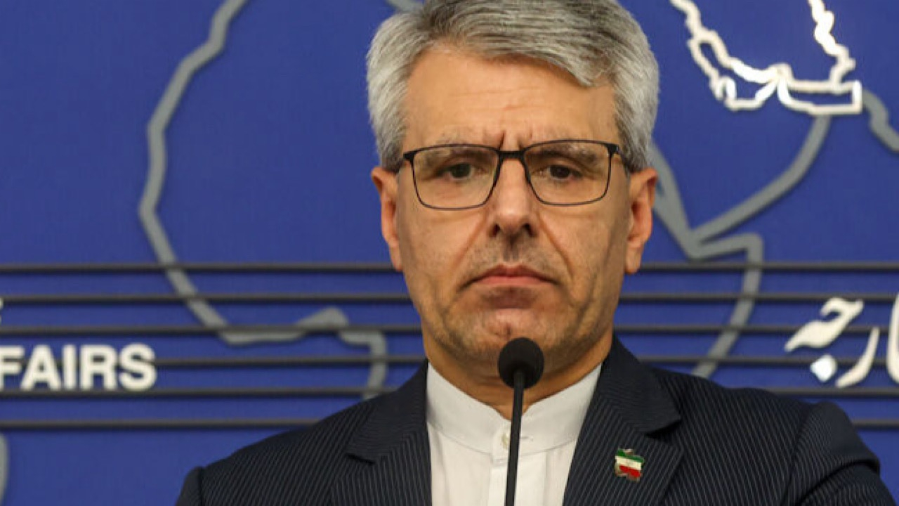 بقایی: ضربات دفاعی ایران منحصرا علیه اهداف نظامی بوده است