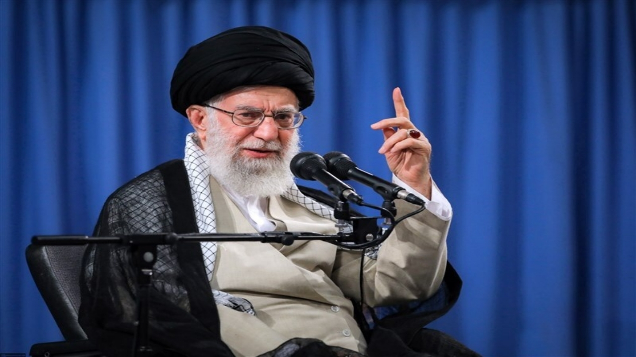 اغواگری غرب سلطهگر با شعار آزادی؛ درسی از امام شهید