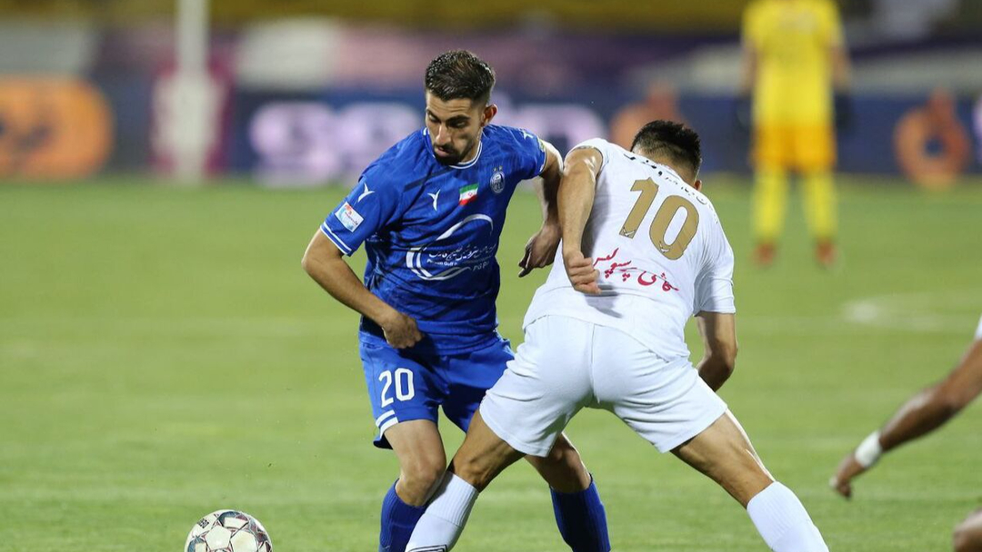 حمله استقلال به صدرنشینی پرسپولیس