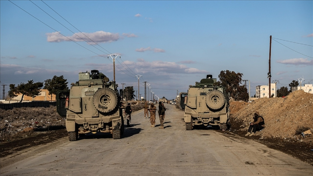 وال استریت ژورنال: آمریکا تمام نیروهایش را از سوریه خارج می‌کند