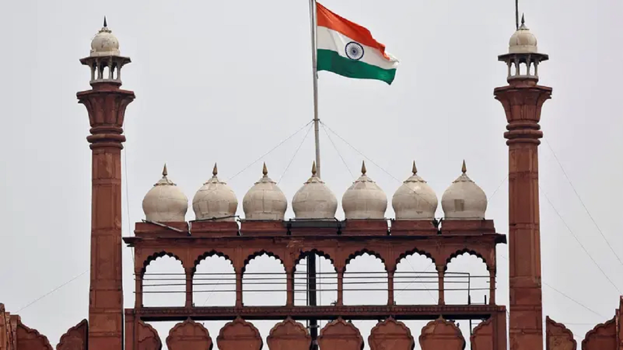 انفجار در منطقه شلوغ دهلی نو