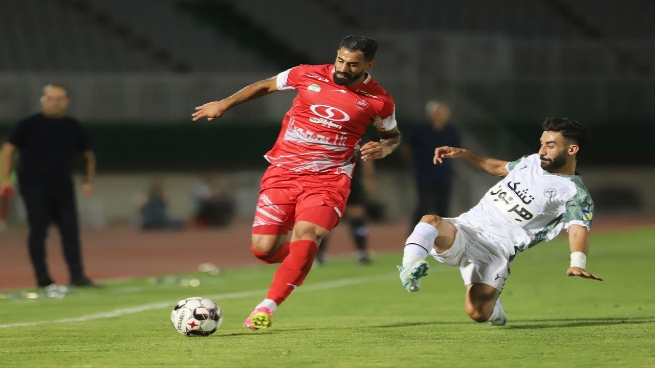 برگزاری دیدار پرسپولیس و ذوبآهن با حضور هواداران