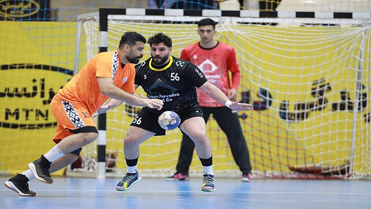 از سرگیری لیگ برتر هندبال بعد از وقفه ۴۰ روزه/ پنجمین برد سایپا در هفته پنجم