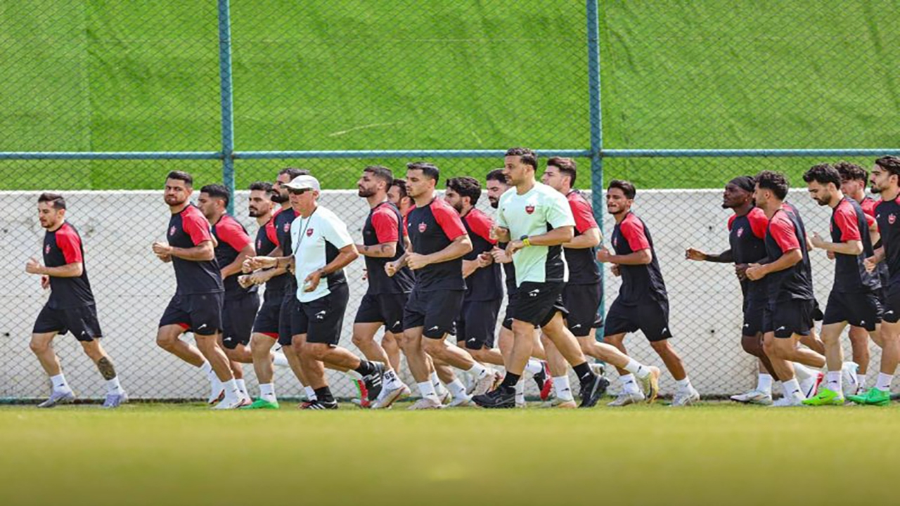 پرسپولیس مدافع اروپایی میخواهد