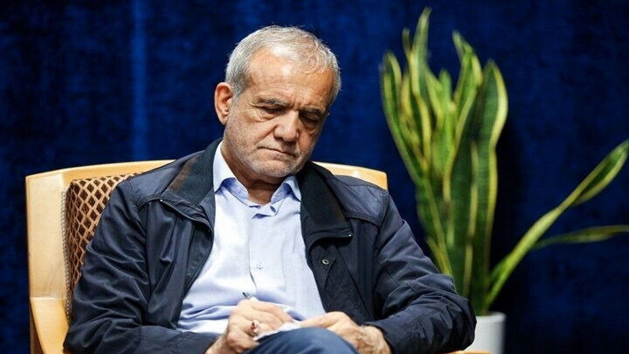 پزشکیان: شاهد کمنظیرترین انسجام اجتماعی در آزمون بزرگ جنگ تحمیلی بودیم