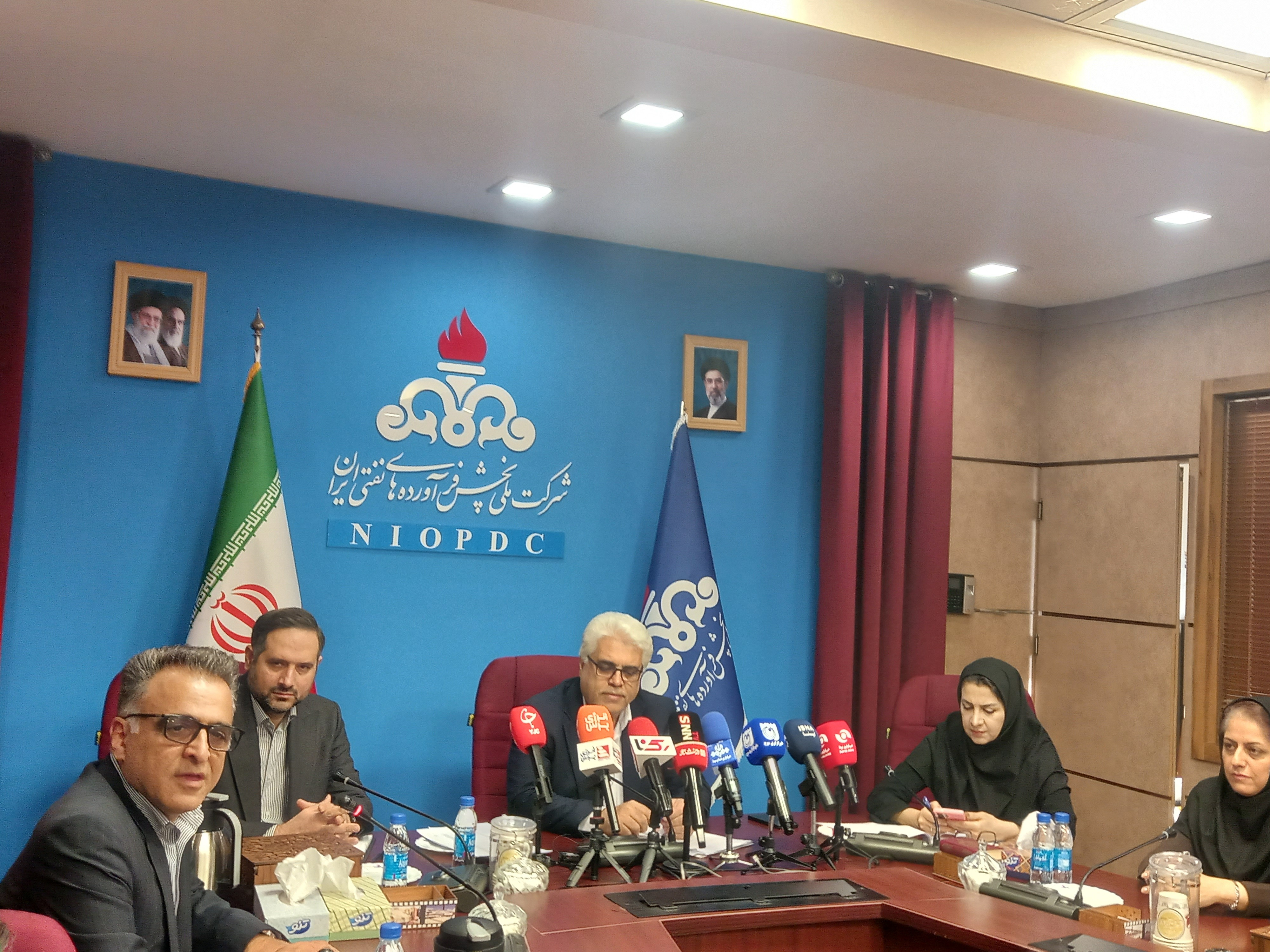 ۴۱ درصد بنزین کشور با کارت جایگاه سوختگیری در شهریور انجام شد