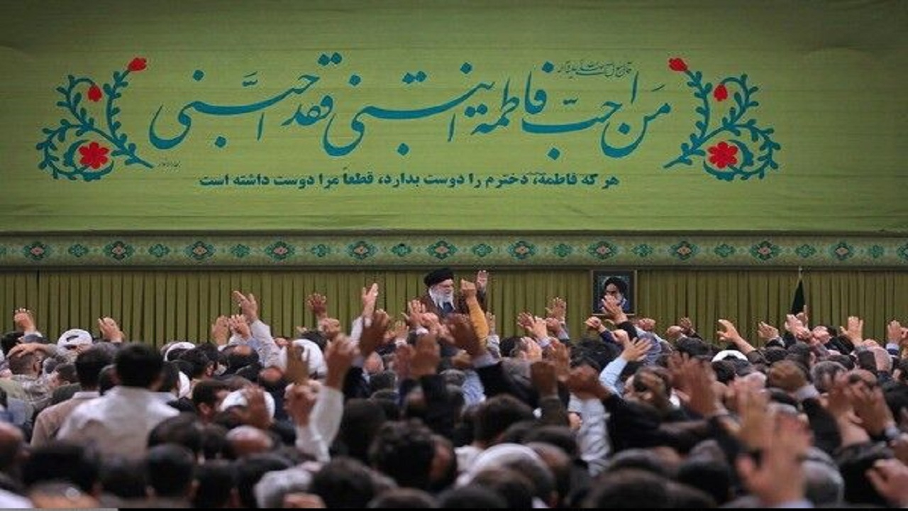 رهبر معظم انقلاب: کمبودهای زیادی داریم اما کشور در حال پیشرفت است