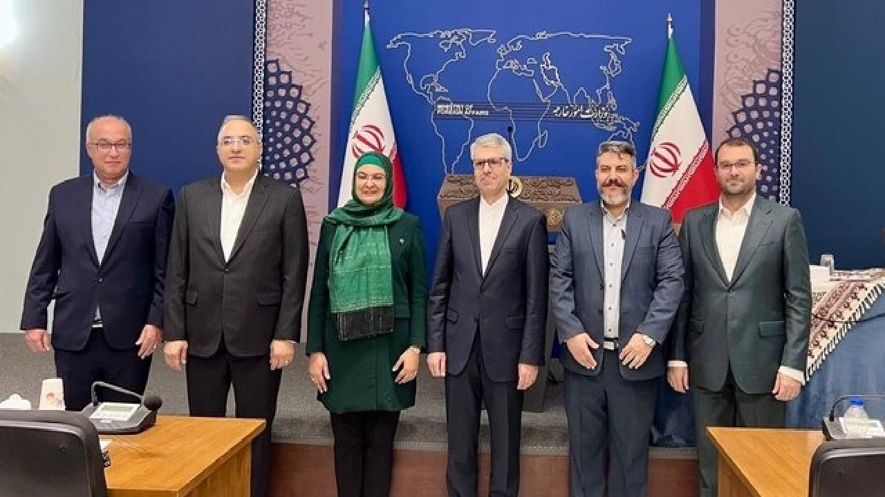 نشست بقائی با نمایندگان هموطنان زرتشتی، آشوری، کلیمی و ارمنی در مجلس