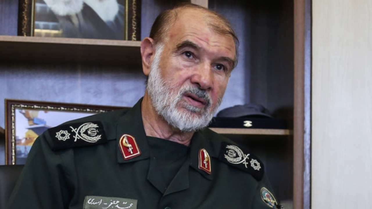 سردار اسدی: حضور ناوهواپیمابر در منطقه تبلیغاتی است