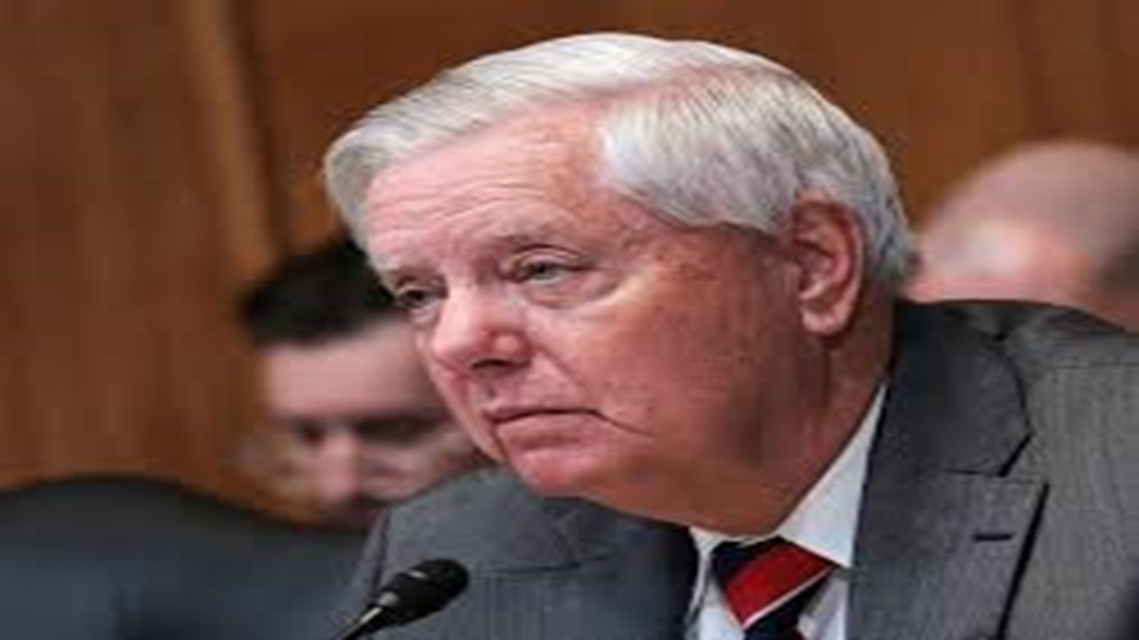 تحقیر فرزند شاه در کنفرانس امنیتی مونیخ + فیلم