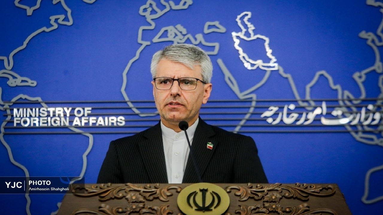بقائی خطاب به رئیسجمهور فرانسه: آقای مکرون! استاندارد دوگانه قابل دفاع نیست
