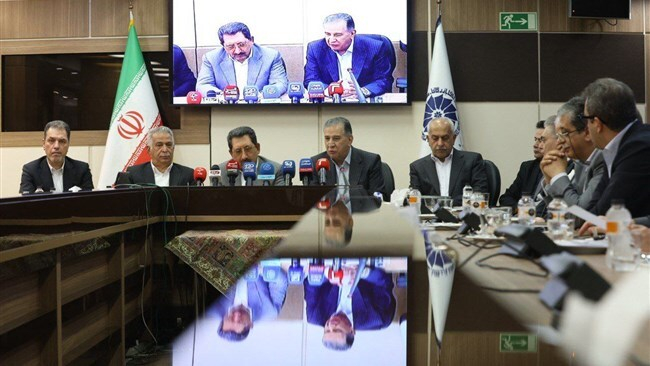 تعلیق کارت‌های بازرگانی با آستانه ۶۰ تا ۷۰ متوقف شود/ ۴ هزار کشنده در گمرکات معطل هستند