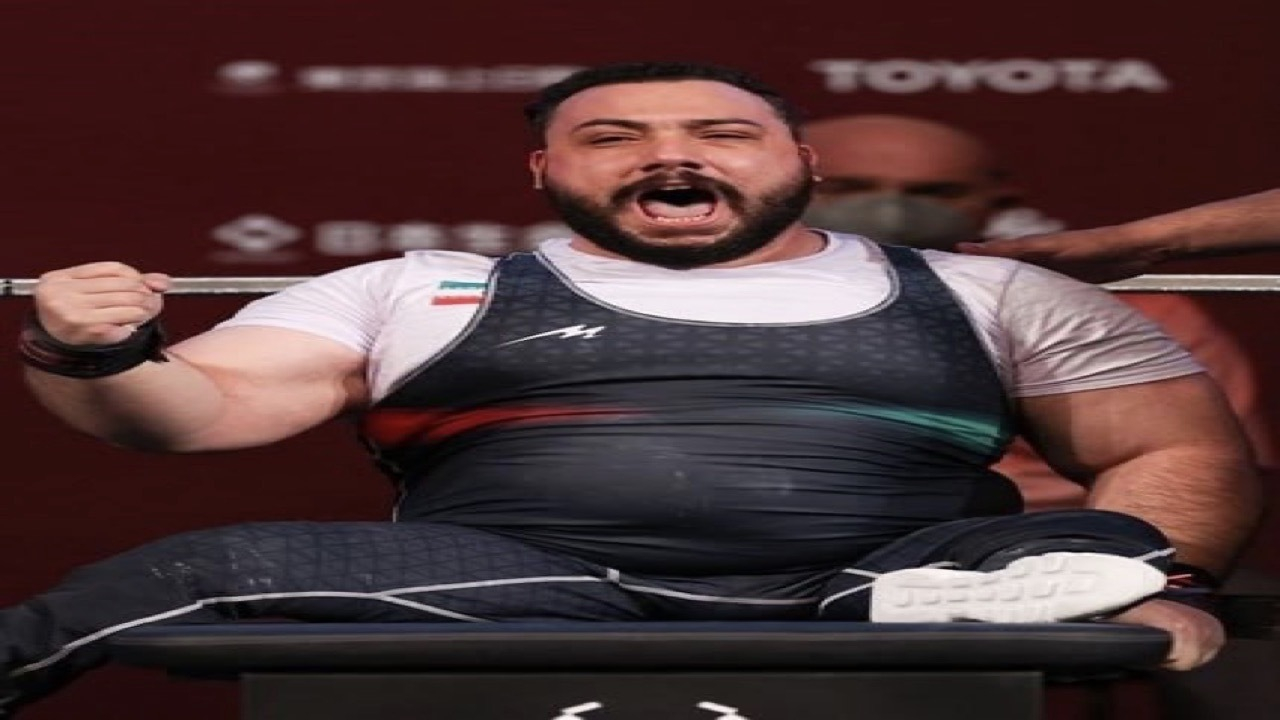 رستمی رکوردشکنی کرد؛ نقره پاراوزنه برداری سهم پرچمدار ایران