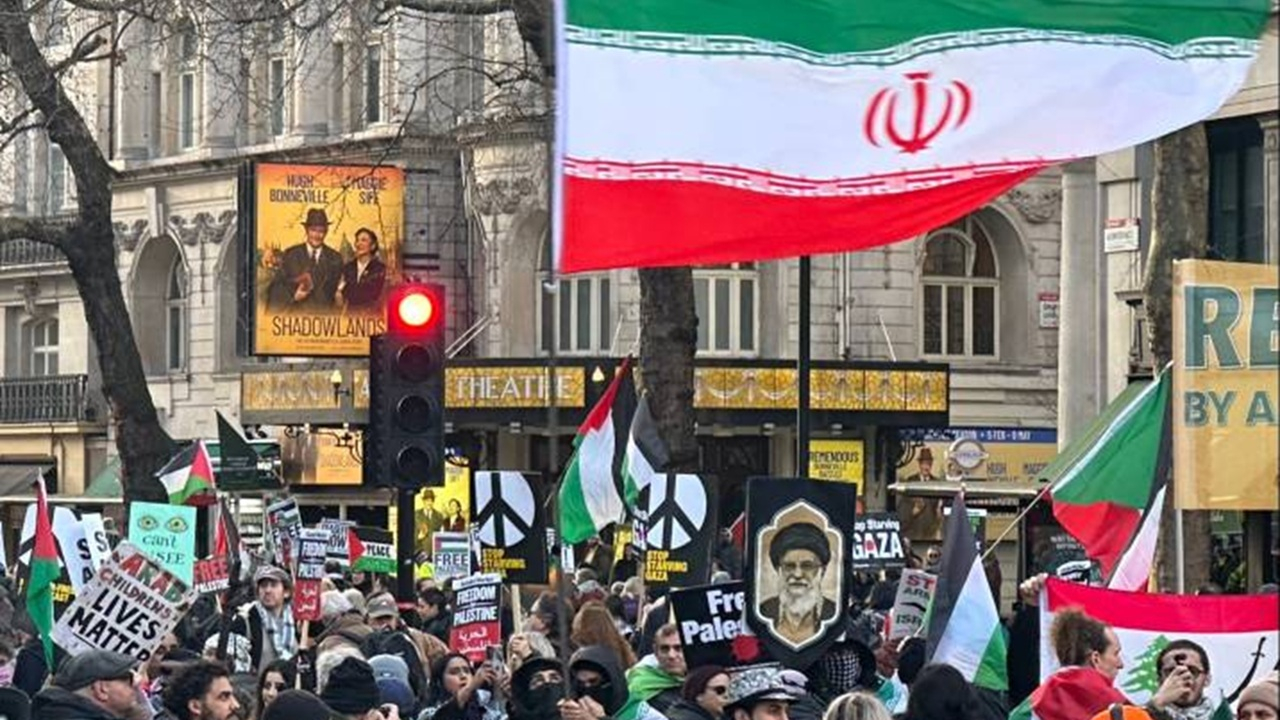 اعلام همبستگی با فلسطین و ایران در خیابان‌های لندن + فیلم