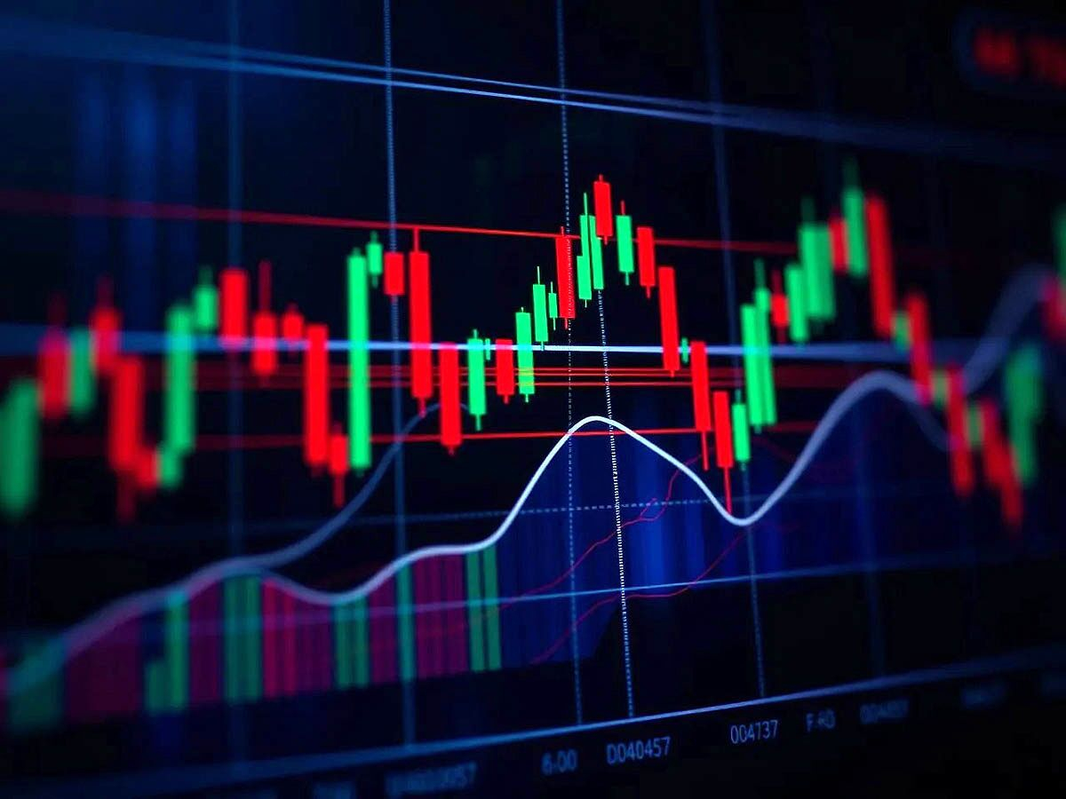 صنعت فلزات اساسی شاهد بیشترین میزان ورود نقدینگی؛ بازار سهام به تعادل نزدیک شد