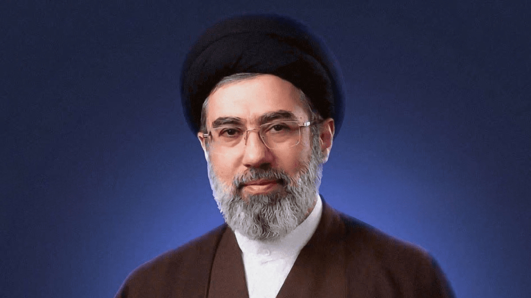 وارثِ حکمرانیِ قرآنیِ خامنه‌ای شهید