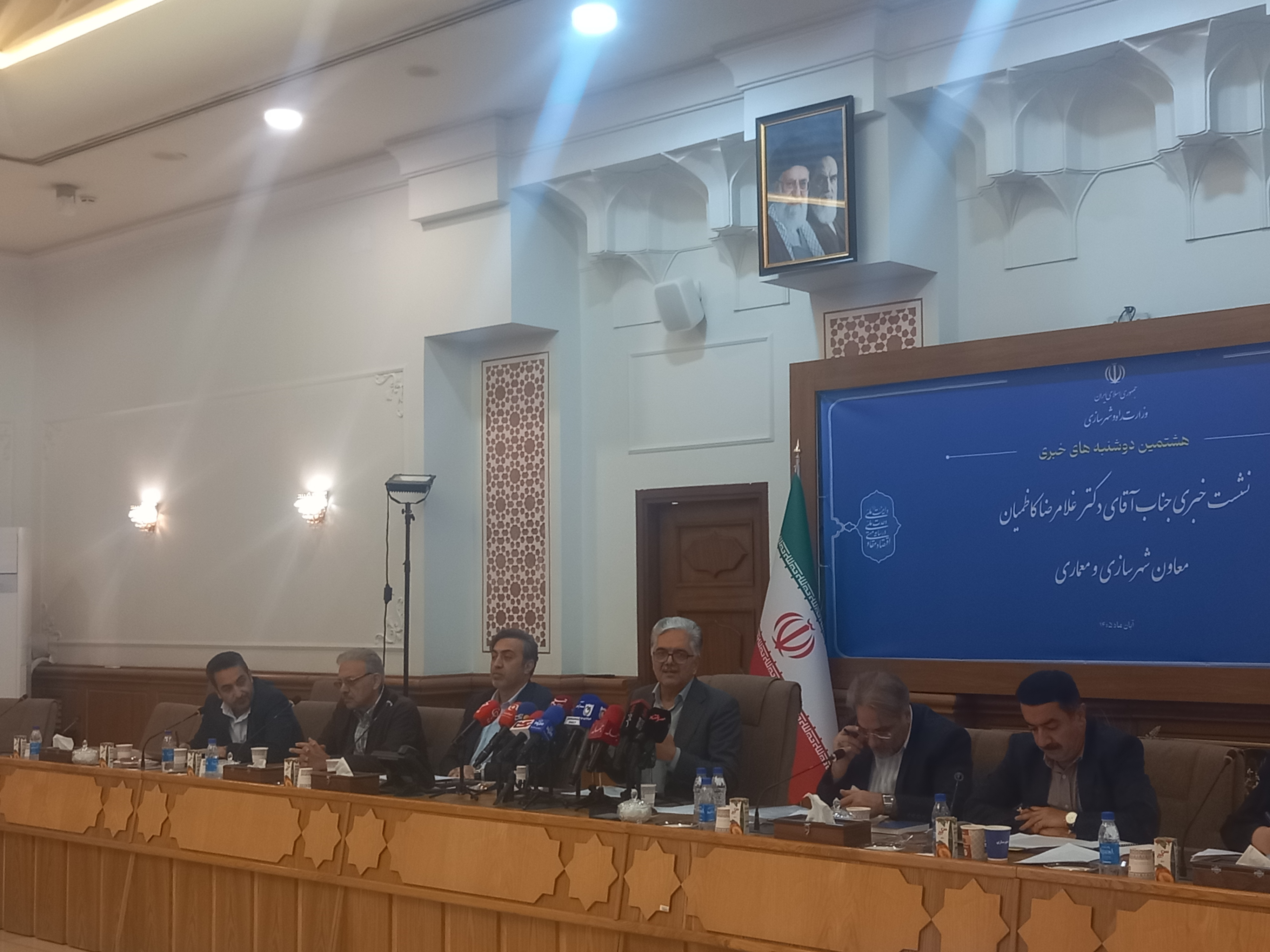تراکم تشویقی برای برخی از ساختمانها به ۵۰ درصد رسید/ تأمین ۸۸ هزار هکتار زمین برای توسعه شهری و روستایی
