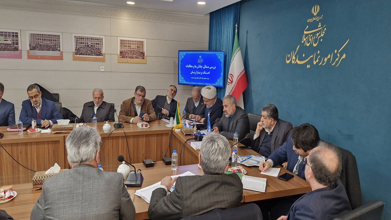 یزدیخواه: مهمترین دغدغه اصناف عدم ثبات نرخ ارز است/ روحالامینی: ۷۵ درصد ارز ترجیحی را ۹ شرکت گرفتهاند