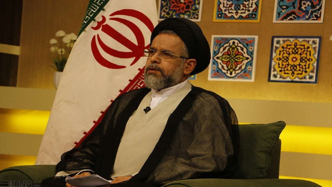 روند درمان حجت الاسلام علوی توسط تیمی از پزشکان مجرب پیگیری میشود