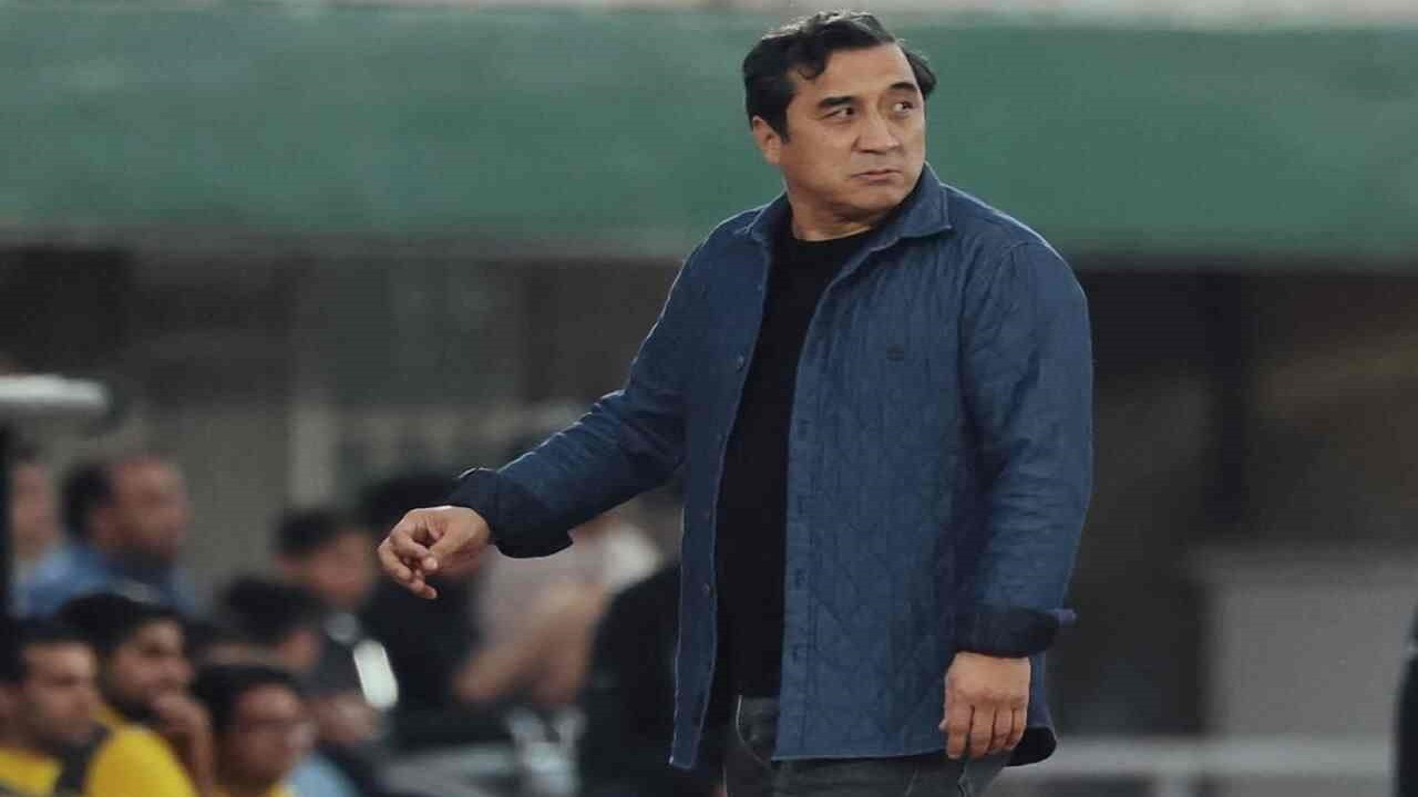 احضار خداداد عزیزی به کمیته انضباطی به دلیل استفاده مجدد از الفاظ رکیک