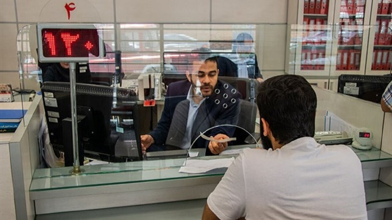 بخشودگی جرائم دیرکرد وام‌های ازدواج و فرزندآوری/ در پول رسانی و توزیع پول هیچ مشکلی وجود ندارد+ فیلم