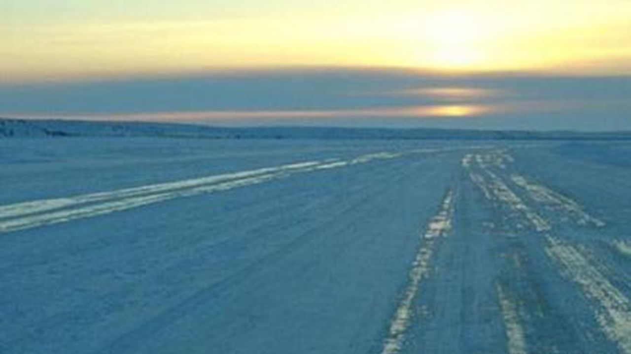 اتصال جزایر هیوما و سارمارا با جاده یخی در استونی + فیلم