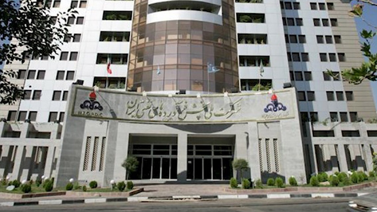 امضای دو قرارداد جدید برای تولید مخزن و تبدیل ۴۵ هزار خودروی بنزینی به دوگانهسوز