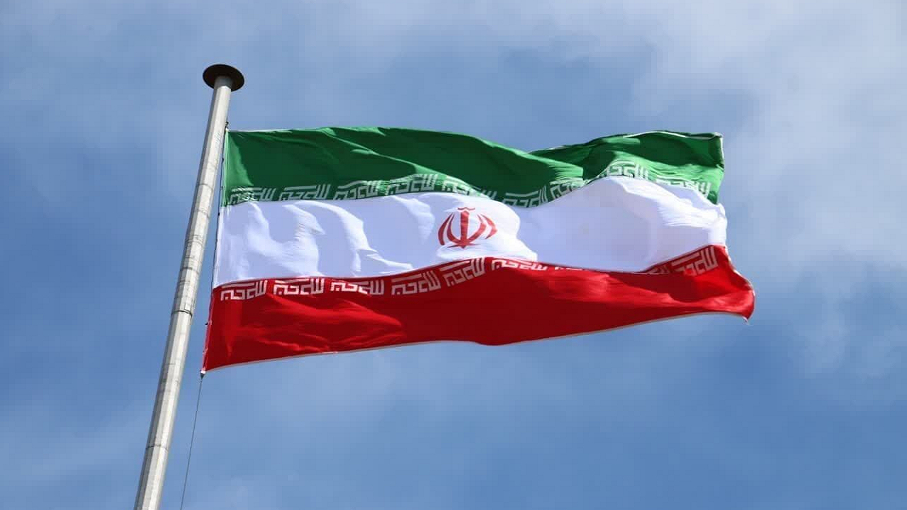ادعای روزنامهٔ تلگراف: آمریکا و اسرائیل در حال بررسی محاصرهٔ زمینی ایران هستند