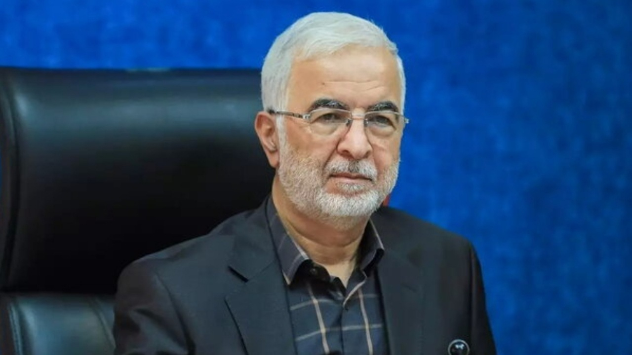 مومنی: اتباع مجاز از کشور اخراج نمی‌شوند