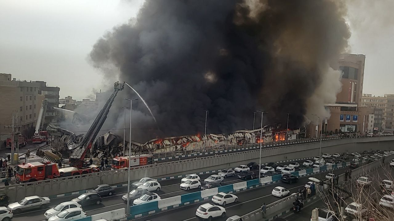 آتش‌سوزی گسترده در بازارچه جنت‌آباد/ حریق مهار شد + فیلم