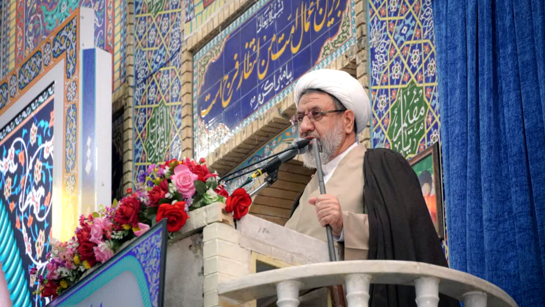 هشدار صریح امام جمعه کرمان به رئیس جمهور متوهم آمریکا