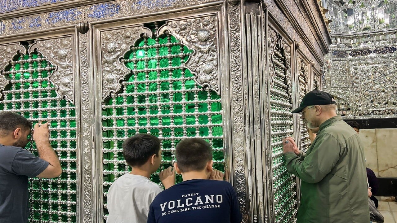 حضور قالیباف در حرم مطهر حضرت عبدالعظیم حسنی (ع)