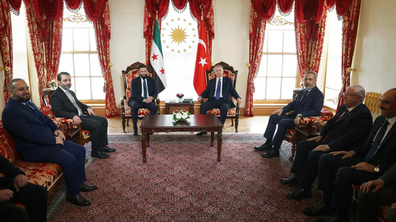 اردوغان در دیدار با الجولانی از لغو تحریم‌های دمشق استقبال کرد
